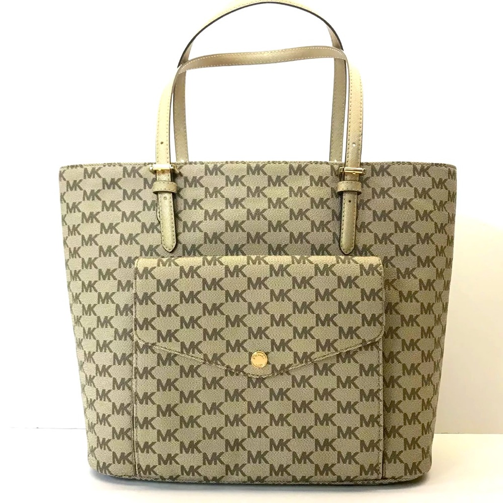MICHAEL KORS JET SET Pocket Multifunction Tote